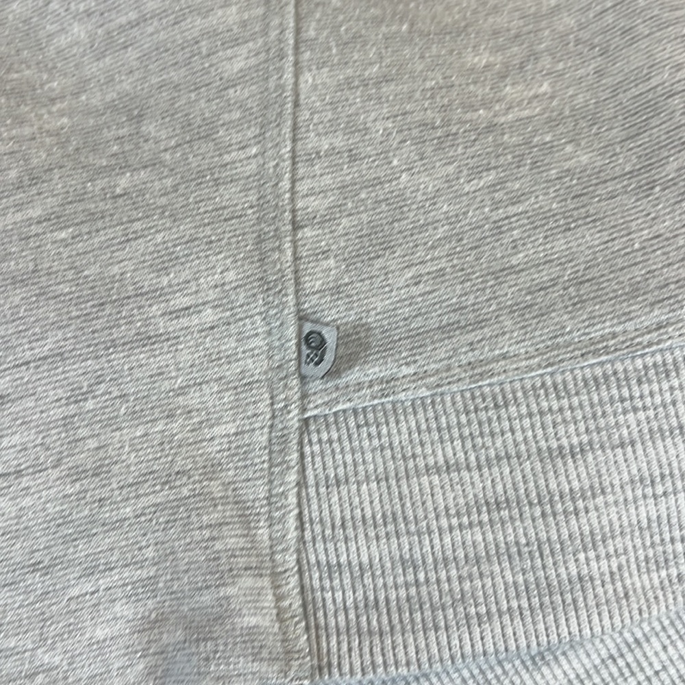 Mountain Hardware Cream Neutral Pullover Crewneck… - image 6